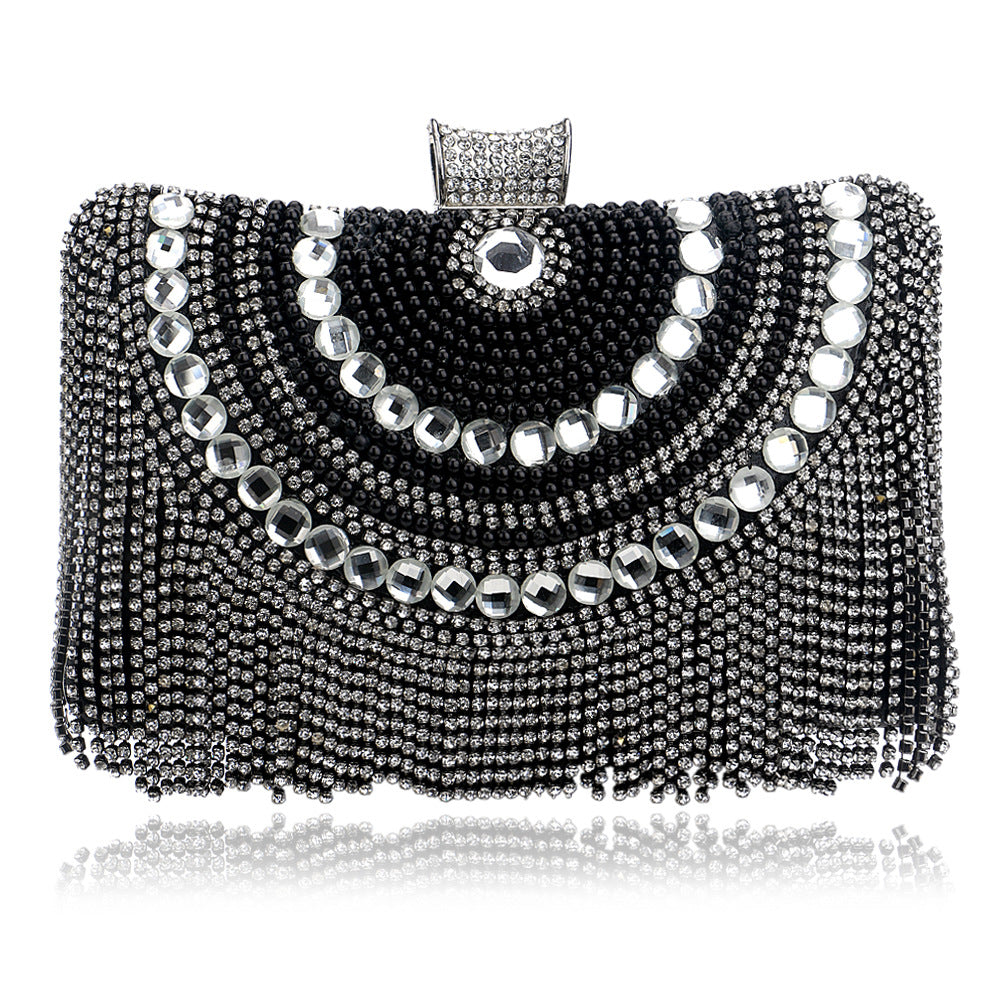 Beaded evening clutch in black