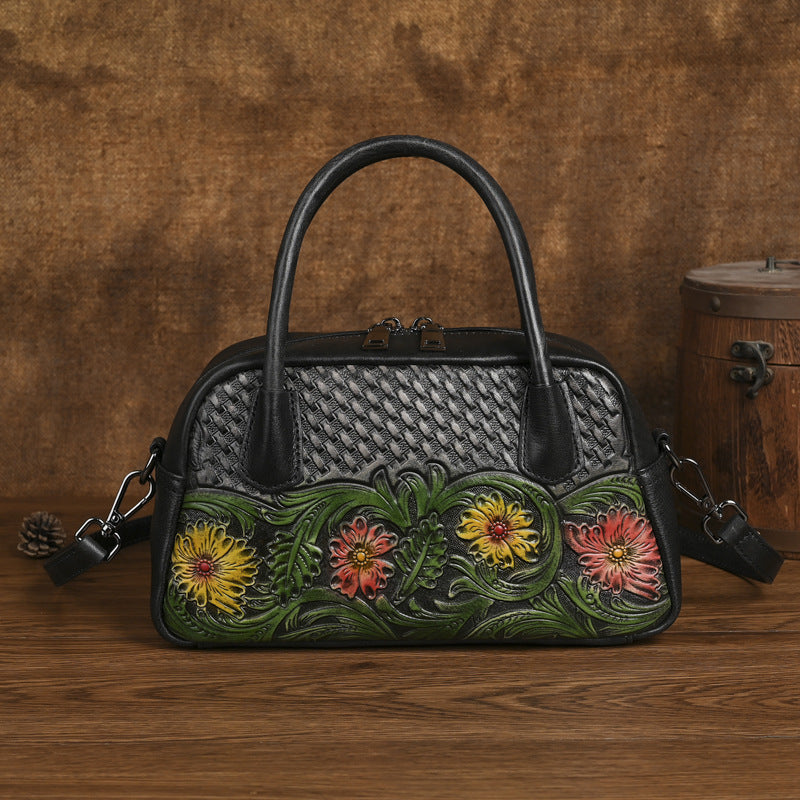 Women's retro full-grain leather shoulder bag