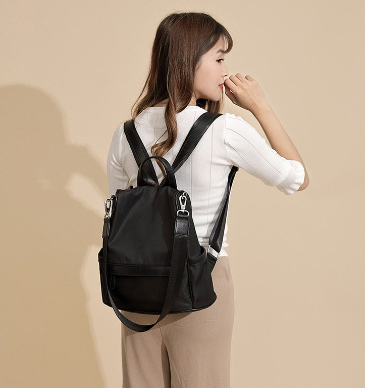Anti-theft backpack details