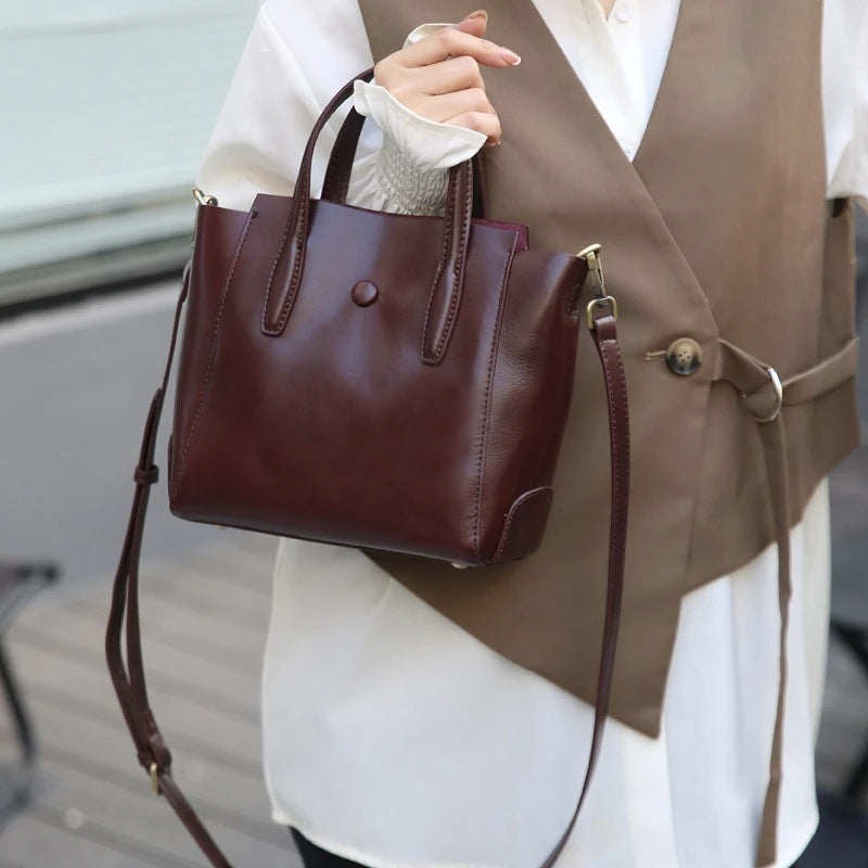 Women's minimalist genuine leather crossbody bag