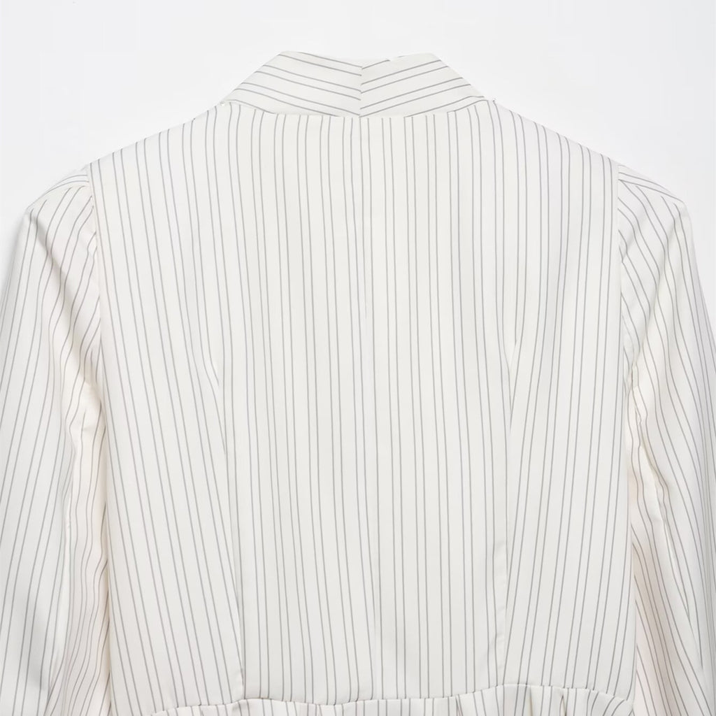 Shoulder padded long sleeved striped short skirt hem suit jacket