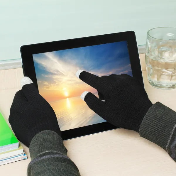 Black touchscreen knit winter gloves