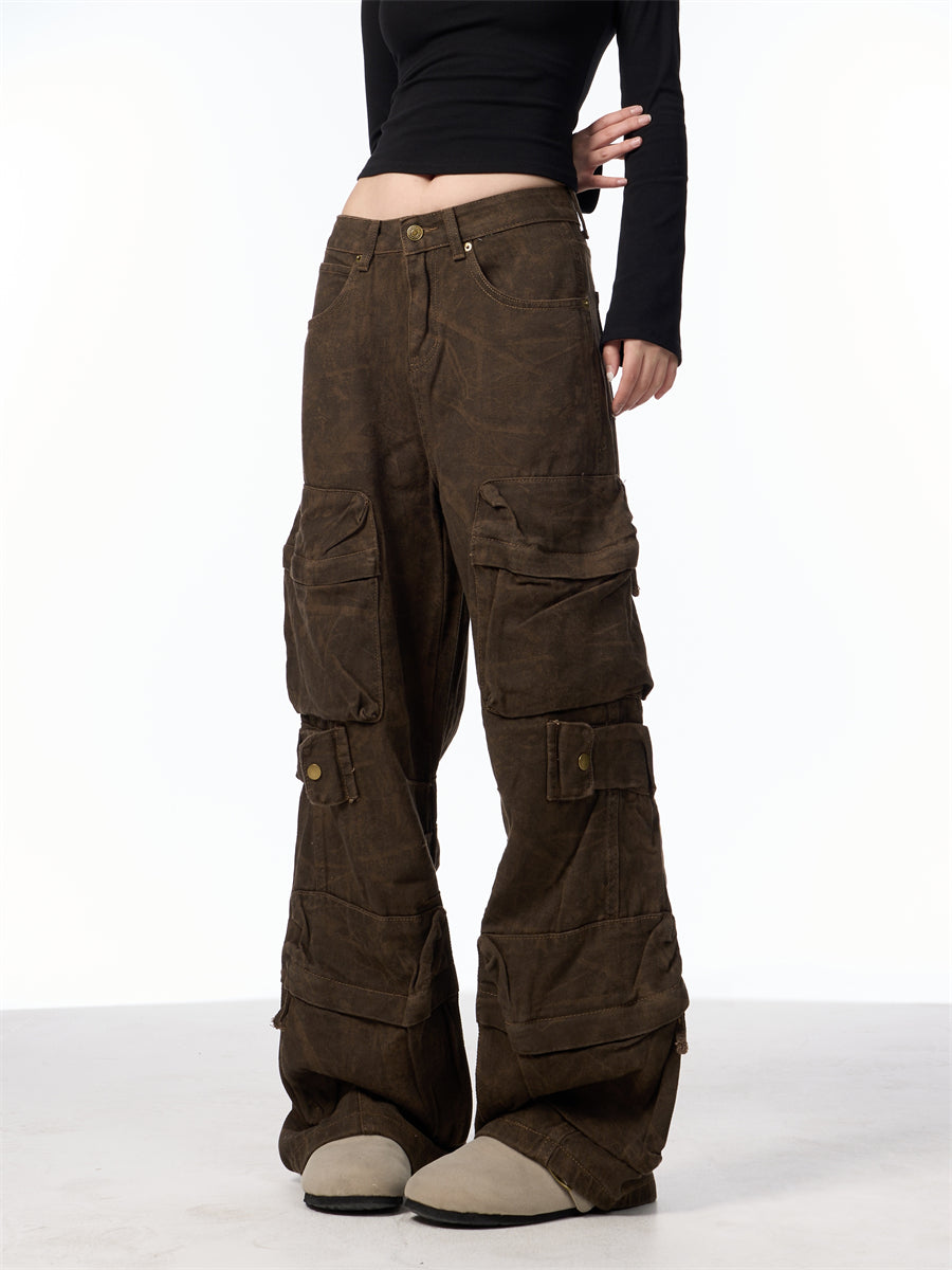 Cargo pants in brown